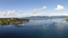 Panoraama Saltstraumenin sillalta pohjoiseen (lahden takana Bodøn kaupunki)